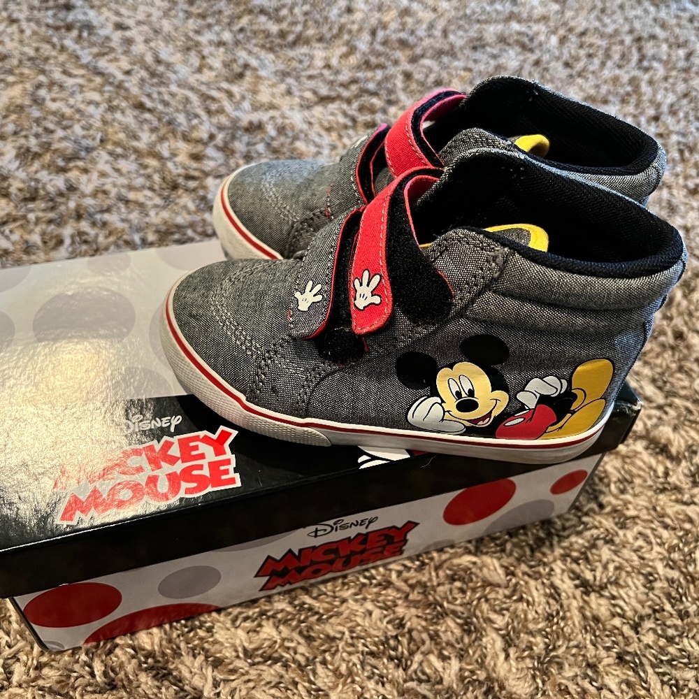 Mickey Mouse sneakers size 9 toddler